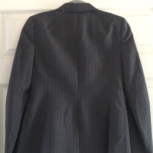 Blazer - Picture 4 of 5